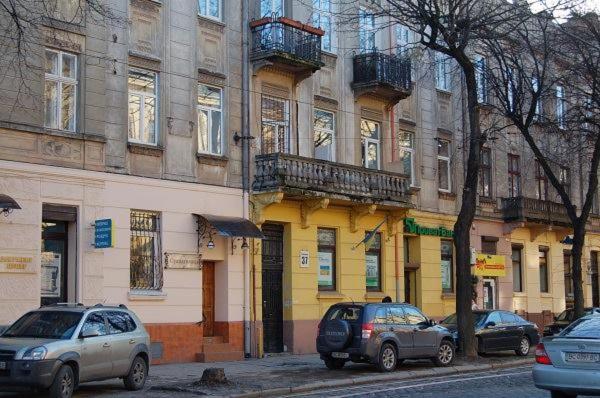 Apartment On Stepana Bandery 37 Постійне Електропостачання Лвив Екстериор снимка